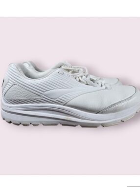 Brooks Addiction Walker Slip Resistant White Leather Heavy Duty Sneakers Sz 11D